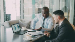 Vente consultative : méthode, étapes et techniques clés