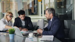 Comment améliorer son taux de closing : méthodes et scripts
