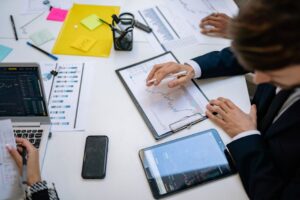 Growth marketing B2B : comment passer de 0 à 100k€ MRR en 18 mois